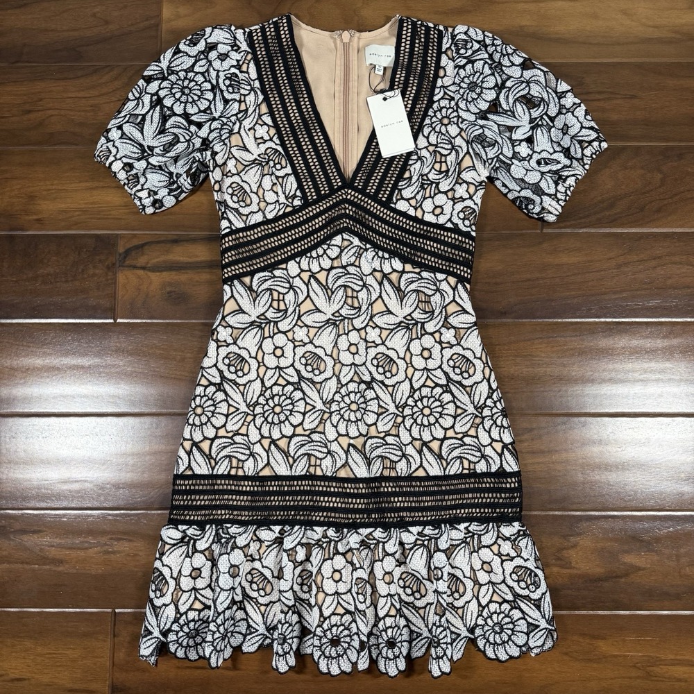 Adelyn Rae Women's Size XS Black Ivory Floral Embroidered Crochet Lace Dress